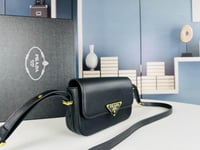 حقيبة برادا - PRADA