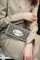 قوتشي كروس مقاس 19cm