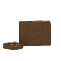 شنطة يد نسائية فاخرة