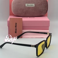 نظارة ميو ميو أسود مربع بعدسة صفراء