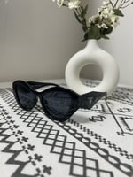 نظارة برادا عين العنكبوت أسود