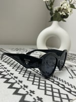 نظارة برادا عين العنكبوت أسود