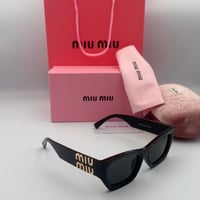 نظارة ميو ميو أسود ذهبي بعدسات مربعة