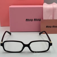 نظارة ميو ميو بإطار أسود وعدسات مستطيله شفاف