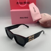 نظارة ميو ميو أسود ذهبي بعدسات مربعة