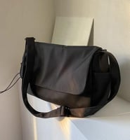 كروسبودي كتف اسود