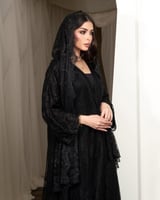 عبايه دانتيل مع شيفون