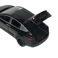 سيارة تيسلا