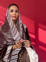 Velvet Line Abays | brown