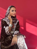 Velvet Line Abays | brown