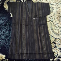 ثوب مخطط اسود مقاس أطفال