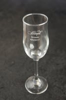 كاسات زجاج عصير للعروسين