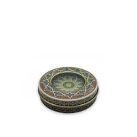 علب زعفران فارغة