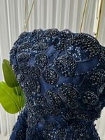 فستان كحلي سهرة مميز بشك يدوي