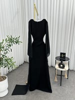 فستان سهرة اسود مزين بكريستالات