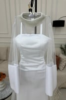 فستان انيق من طبقتين مزين اللؤلؤ