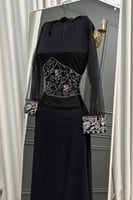 دراعة انيقة من قطعتين مزينة بتطريز