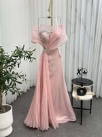 فستان سهرة وردي بلمسات كريستال