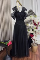 فستان اسود انيق بتصميم مميز