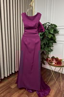 فستان طويل سابرينا بفيونكة في الخلف