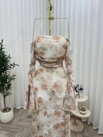 فستان ناعم مورد عاري الكتف