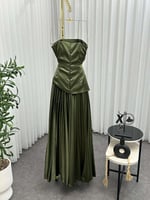 فستان سهرة بليسيه بتطريز انيق