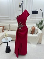 فستان سهرة انيق بكتف واحد