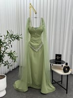 فستان سهرة تفاحي بتصميم مميز