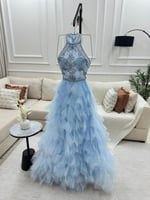 فستان مميز من التل بتطريز فاخر