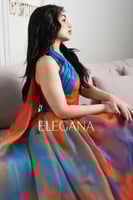 فستان مميز بألوان متدرجة