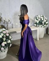 فستان ليلكي ناعم عاري الكتف