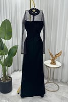 فستان ناعم بلمسات انيقة من الدانتيل