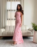 فستان انيق بنمط ورود