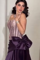 فستان سهرة ليلكي بتصميم مميز