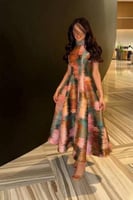 فستان ناعم بطبعات مميزة