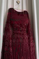 فستان سهرة بتطريز فاخر