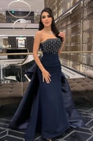 فستان كحلي انيق بتطريز مميز