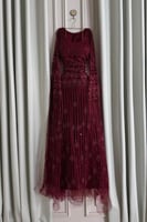 فستان سهرة بتطريز فاخر