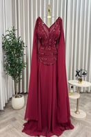 فستان سهرة انيق بأكمام مميزة