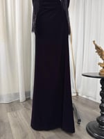 فستان سهرة بنفسجي بلمسات دانتيل