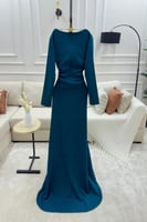 فستان ناعم بتطريز ورود