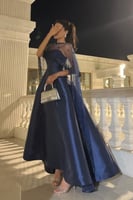 فستان انيق بكيب تل مطرز