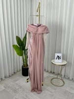 فستان انيق عاري الكتف مميز بشراشيب