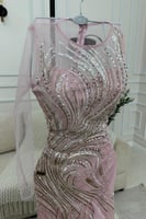 فستان انيق مميز بتطريز جذاب في الامام