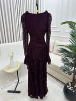 فستان ناعم من الدانتيل