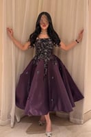 فستان سهرة ميدي بتطريز مميز