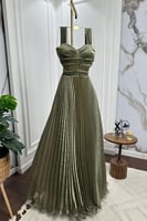 فستان بليسيه بقصة واسعة