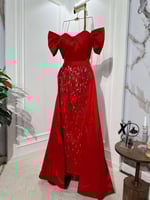 فستان احمر انيق مميز بتطريز