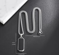 تعليقة للسيارة بشكل مميز وأنيق باللون الفضي | 【جود...