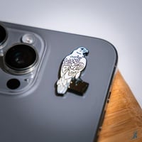 ملصق معدني صقر